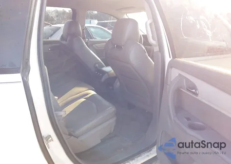 2013 Chevrolet Traverse Ls from USA, damaged, VIN 1GNKRFED6DJ160484